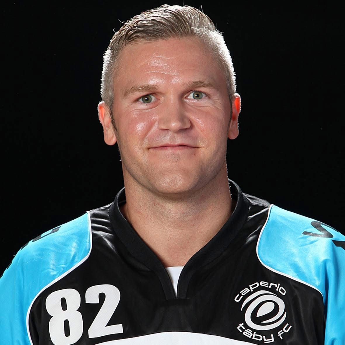 Andreas Enström som elitmålvakt i innebandy